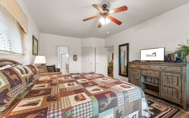 Fairway To Heaven 3 Bedroom Condo by RedAwning