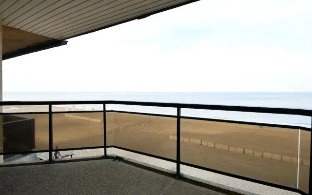James Ensor 0304 Apartment With sea View