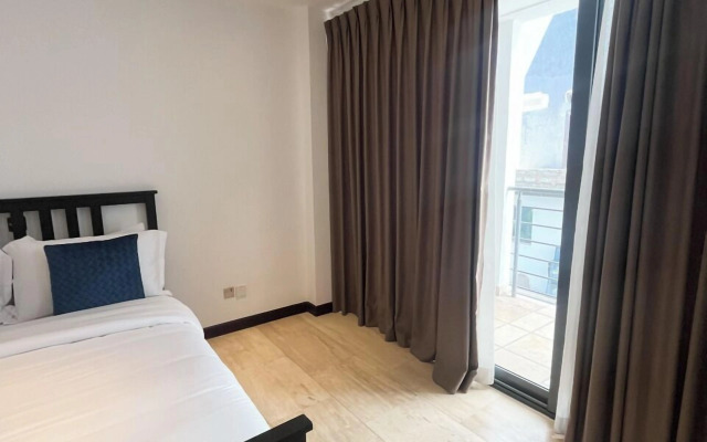 Premier Place Appt 1B