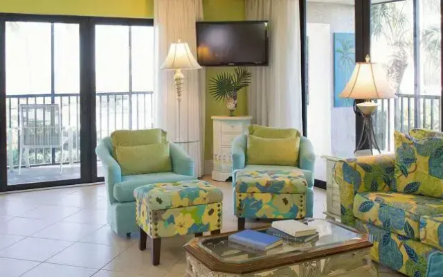 Sundial Beach Resort & Spa
