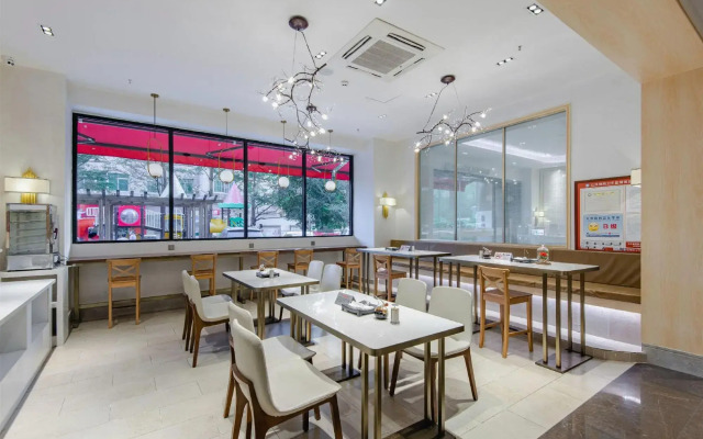 Shenzhen Mint International Apartment