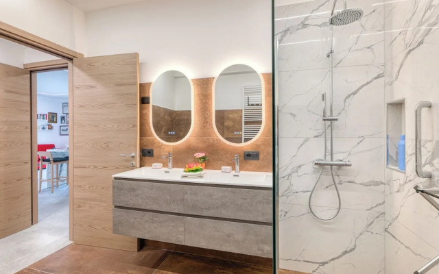 Gemma Marina Near Villa Grock Museum