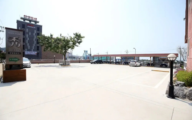 Taean Subichi Castle Pension