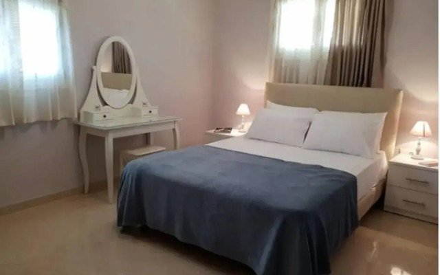 Paschali apartment with 2 bedrooms in Ammoudia