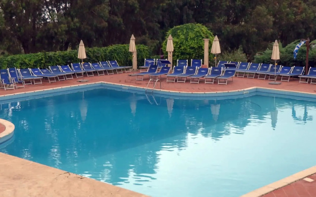 Paradise Beach Resort