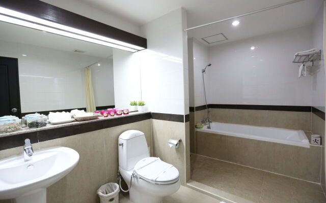 J - Town Serviced Apartments