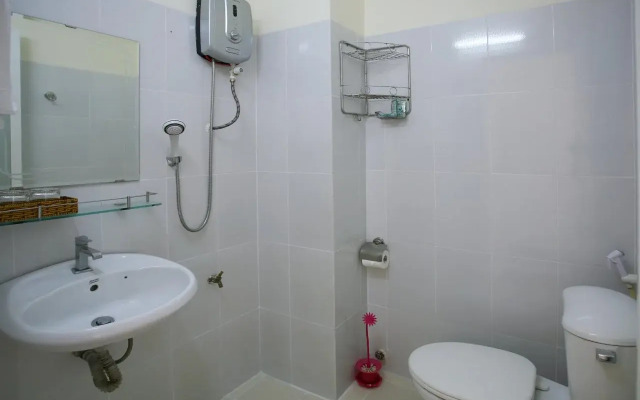 Adam Viet Nam Hotel