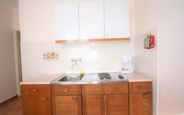 Labinac Ines, Only 300 M From Beach