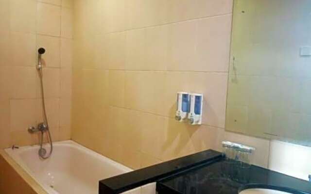 OYO 90102 Edotel Hotel By Dbest Hospitality