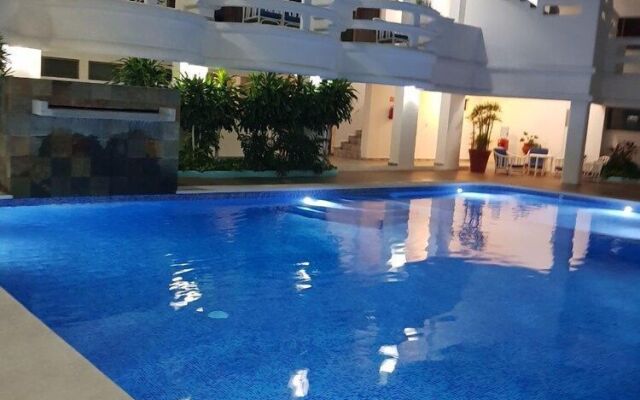 Hotel & Suites Plaza Manzanillo