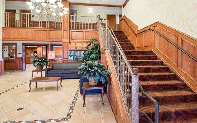 Shary Inn and Suites