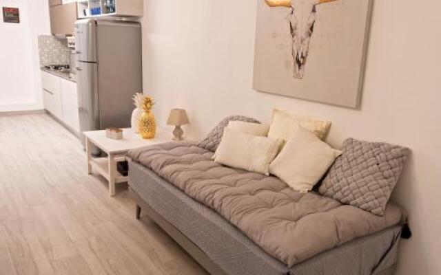 Vatican Luxury 2bd 2ba Apartment