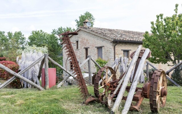 House With 2 Bedrooms in Montone, With Furnished Garden and Wifi