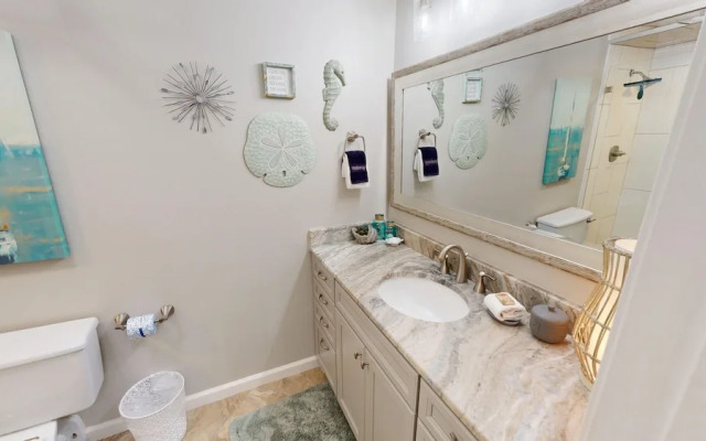 Shoreline Towers 3025 2 Bedroom Condo