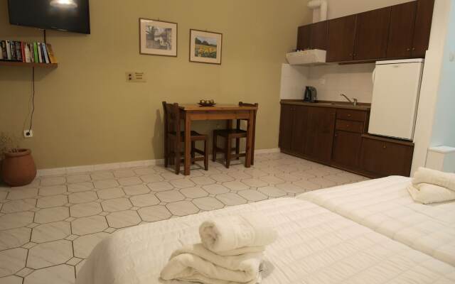 Kleopatra Traditional Hotel Apartments