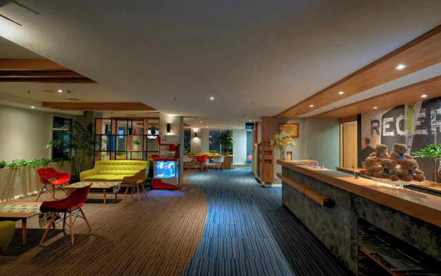 Deka Hotel Surabaya HR Muhammad