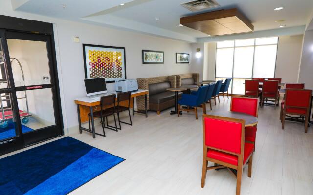 Holiday Inn Express : Hillsboro I-35 by IHG