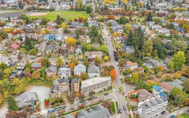 The Cloudbreak Townhome