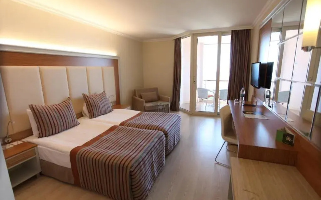 AQI Pegasos Resort