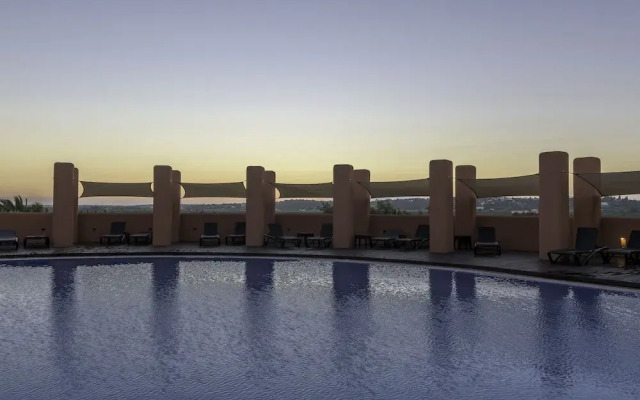 Spacious Villa in Alcantarilha With Private Swimming Pool