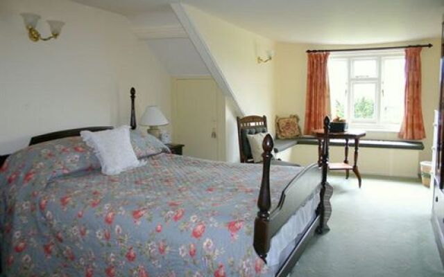 Tredethy House