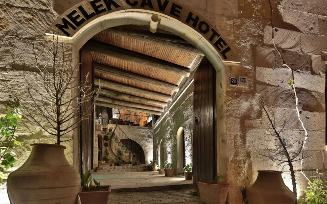 Melek Cave Hotel