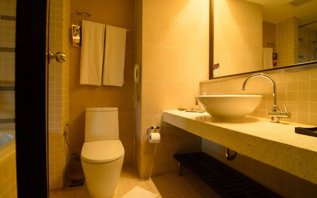 The Nouveau Chumphon Beach Resort & Golf