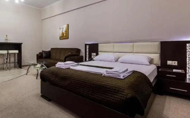 Pearl Bay Hotel