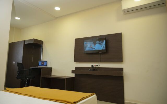 Rajmahal Banquet and Lawn