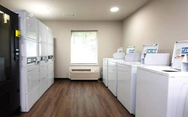 Savannah Suites Atlanta Airport