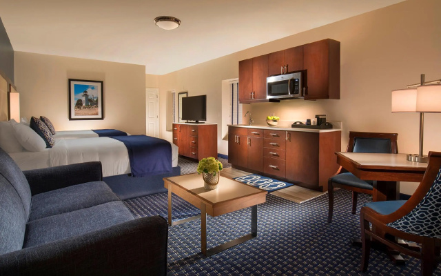 Bristol Harbor Inn