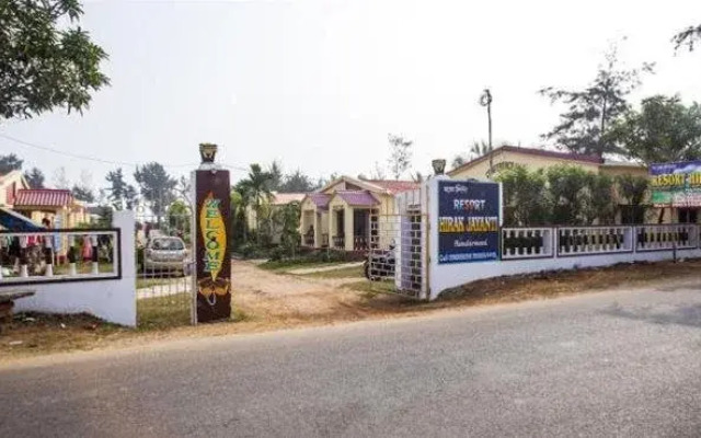 Resort Hirak Jayanti