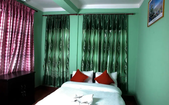 Travellers Dorm Bed & Breakfast