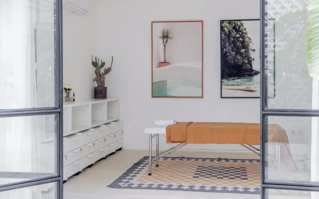 Bi Design House