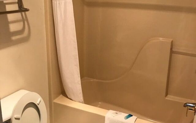 El Camino Motel - Cherokee