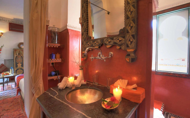 Riad Kaiss by Anika