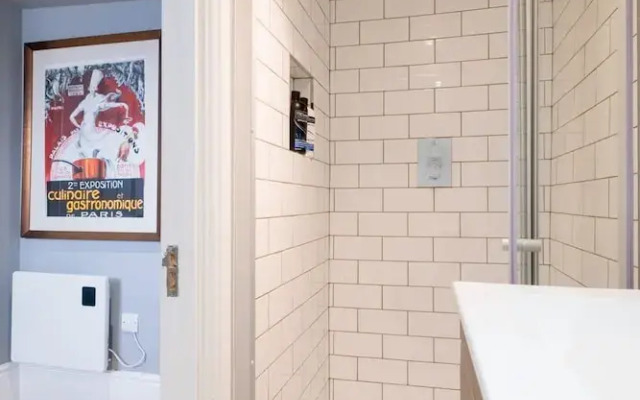 Host Stay St James Studio