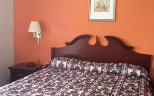 Nassau Holiday Motel