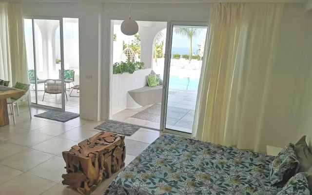 VILLA8
