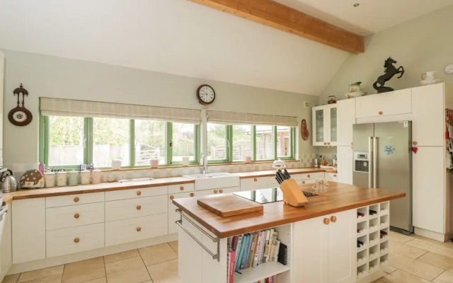 Innisfallen House