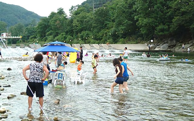 Gapyeong Gipeunsanarae Spa Pension