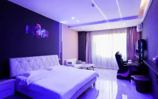 Lumanman E-sports Homestay