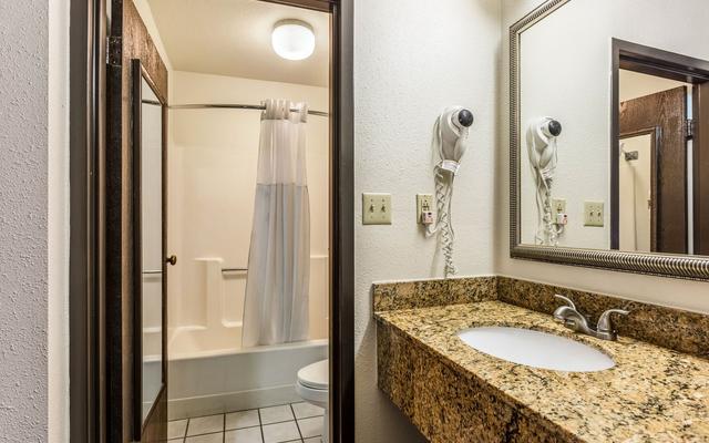 Quality Inn Tupelo Central