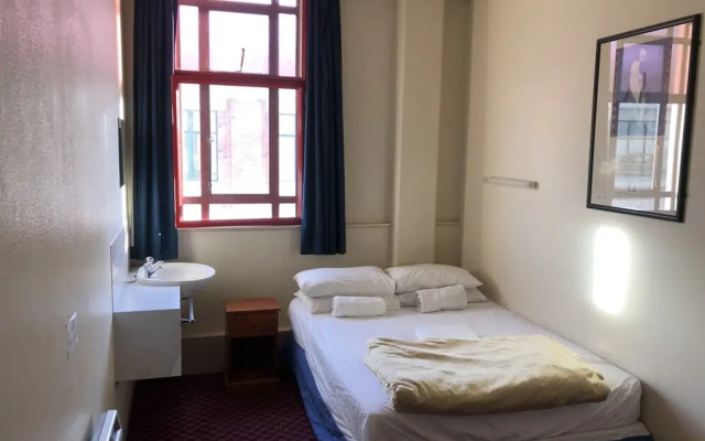 Criterion Art Deco Backpackers