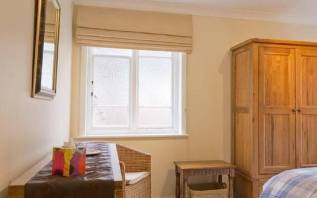 Poplar House Serviced Apartments