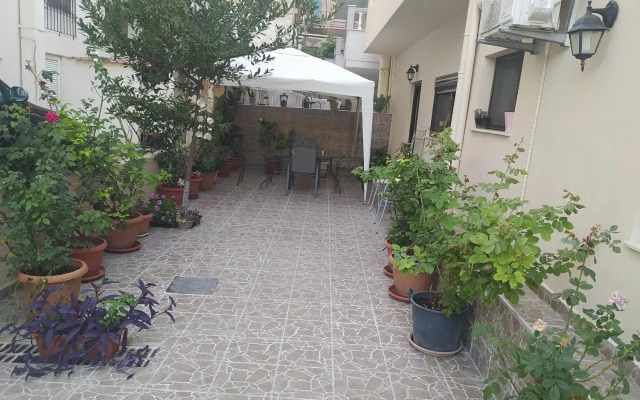Giota's City House