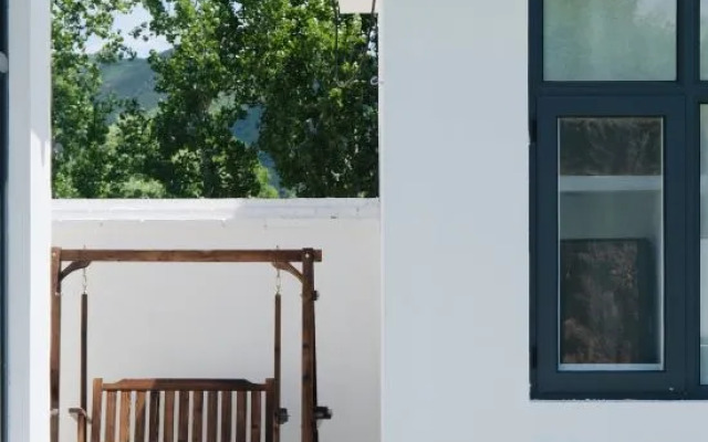 Shuxian's  Courtyard