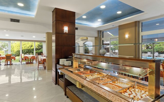 Stefania Hotel