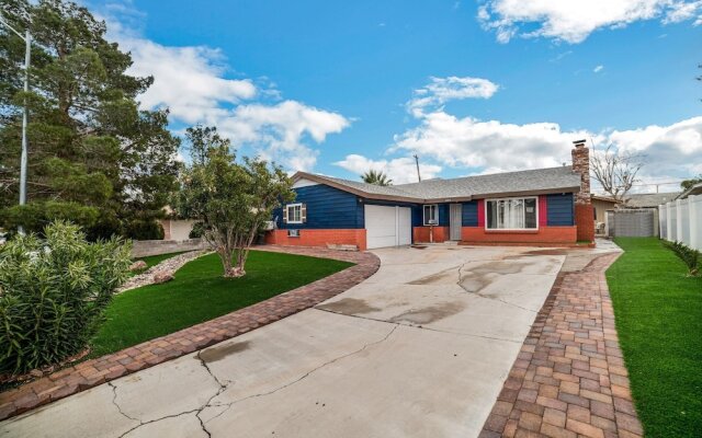 Las Vegas - 5 Mins From The Strip 4 Bedroom Home by RedAwning