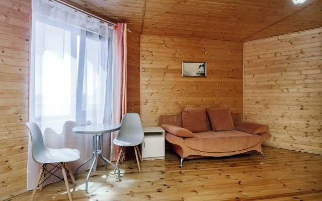 Сосновый двор